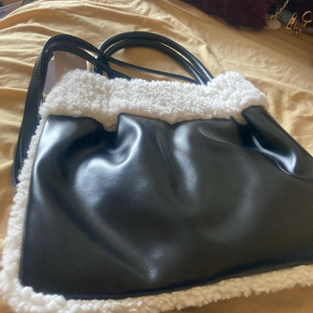 Most Wanted Reversal Purse